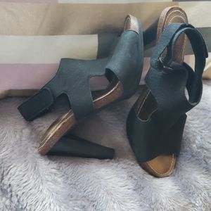 Open toe black leather strap sandal